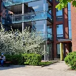 Mm City Ratina Close To Arena